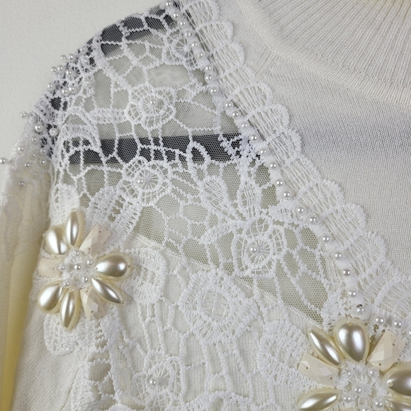 Boston Proper Turtleneck embroidered pearls Jewels Sweater Top M NWOT Cream - Picture 6 of 9